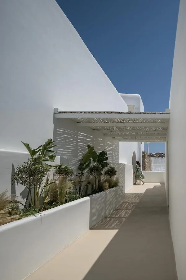 מלון Mykonos Town Arocaria Mykonos 5*,